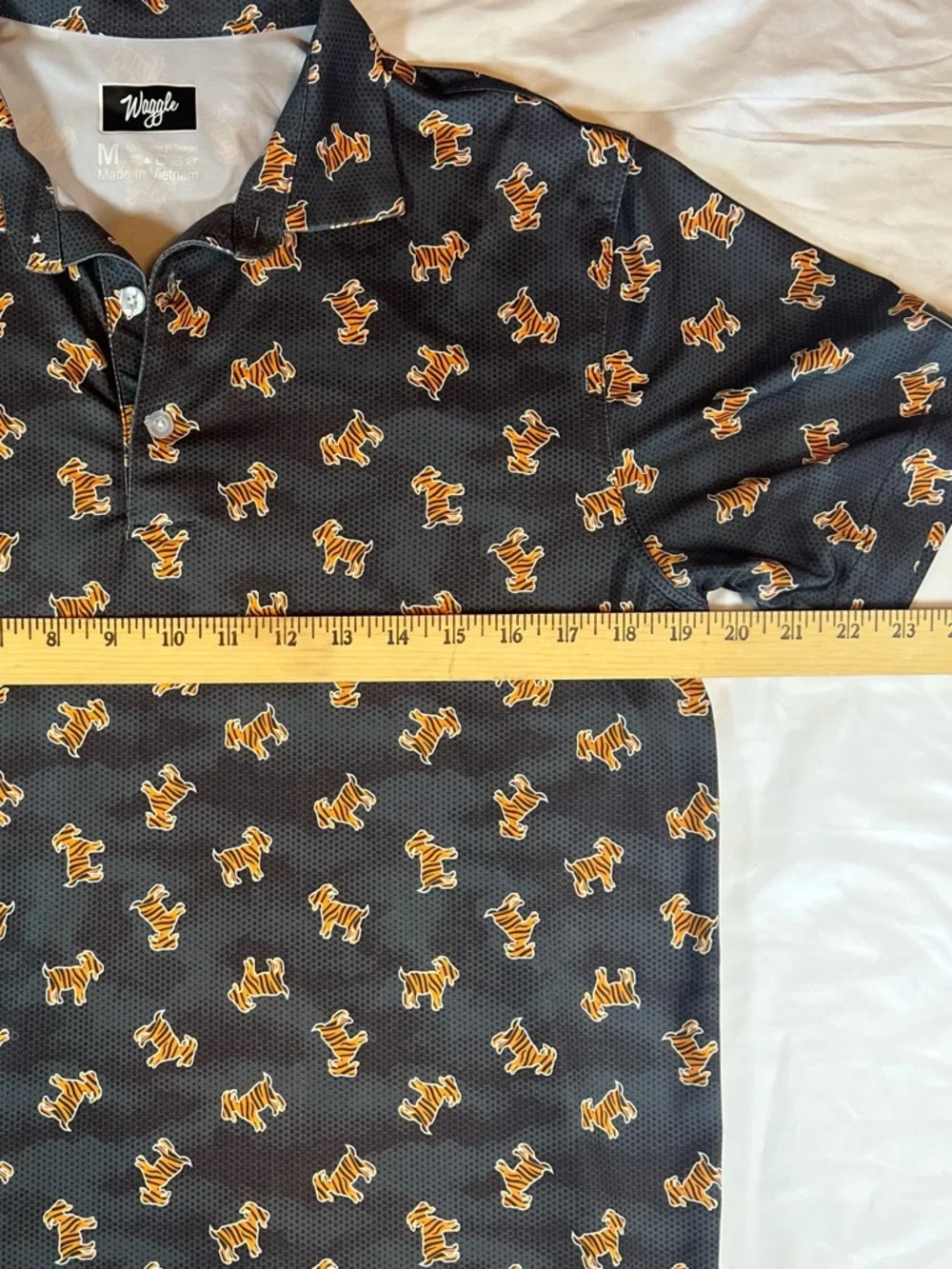 Waggle Golf Polo Shirt Mens Medium "The Goat" Tiger Print Performance Stretch - Picture 4 of 7